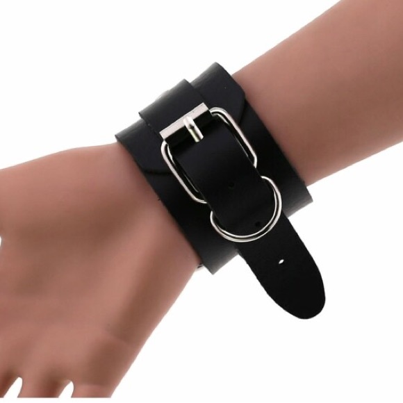 Wide Cuff Leather Bracelets Punk Gothic Rock Unisex Bangles Bracelet Wristband - Picture 6 of 7